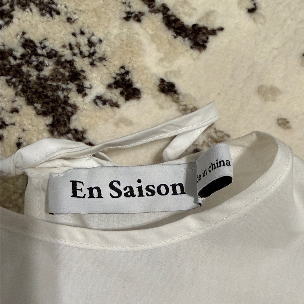 En Saison Cream Ruffled Blouse - Picture 2 of 6